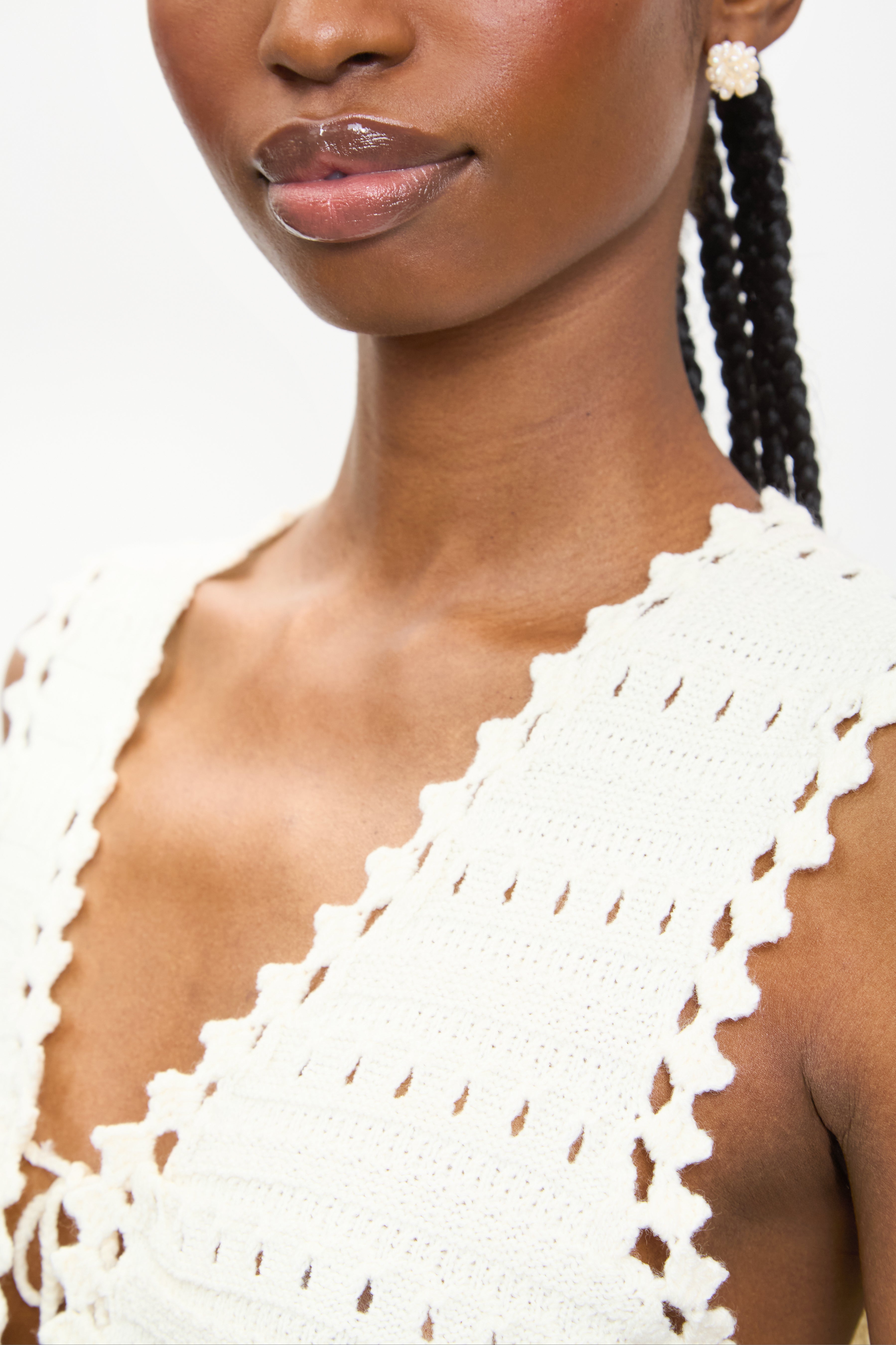 White textured stripe tie front knit vest_3