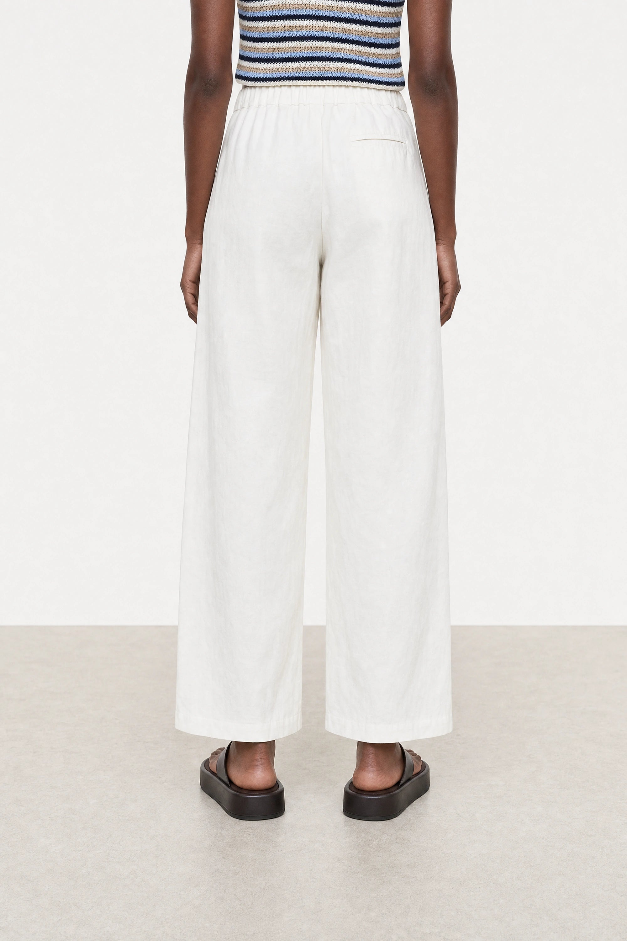 White nylon blend smart balloon leg trousers_2