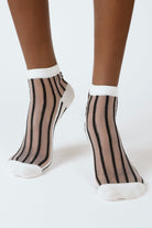 White and black sheer referee stripe ankle socks_4
