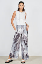 White and grey trim block pattern tank_3