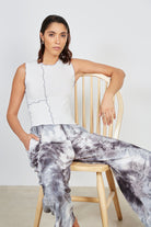 White and grey trim block pattern tank_5