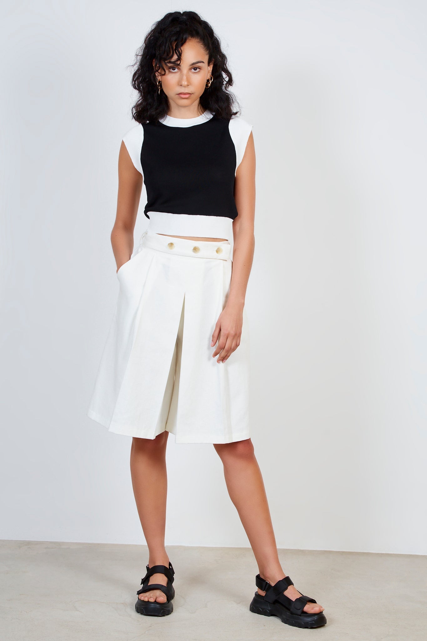 White button belted tailored shorts