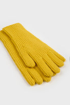 Yellow ribbed gloves_3