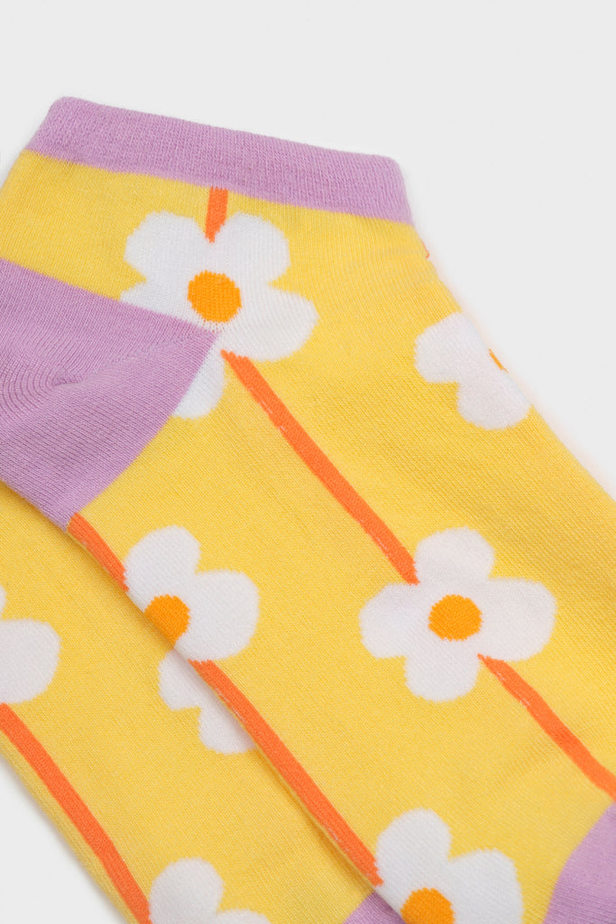 Yellow and lilac graphic flower socks_4