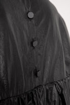 Black button back cropped blouse_8