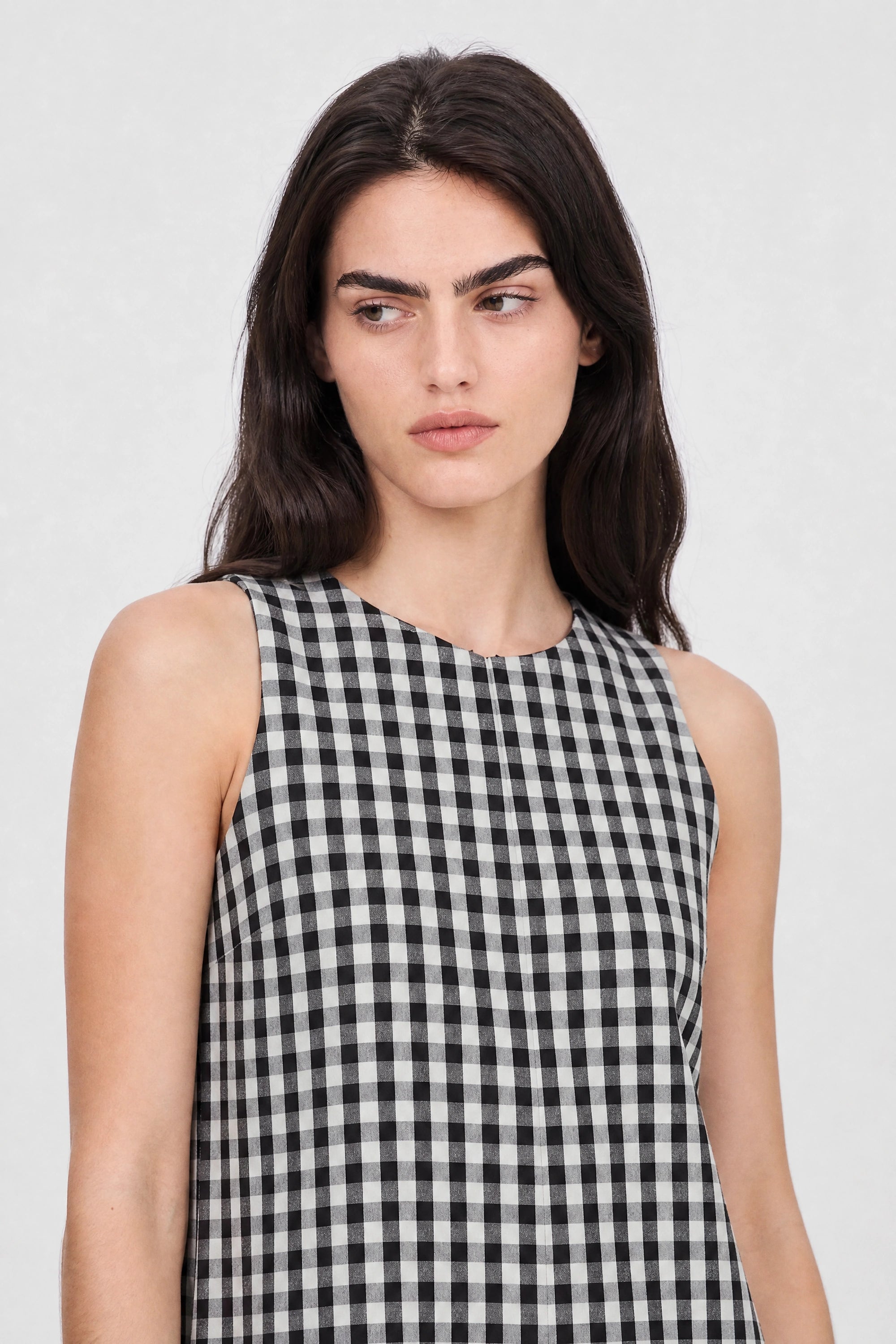 Black large gingham checked side pocket dress_4