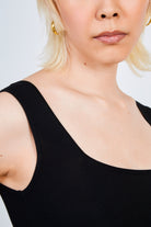 Black thick strap knit tank_5