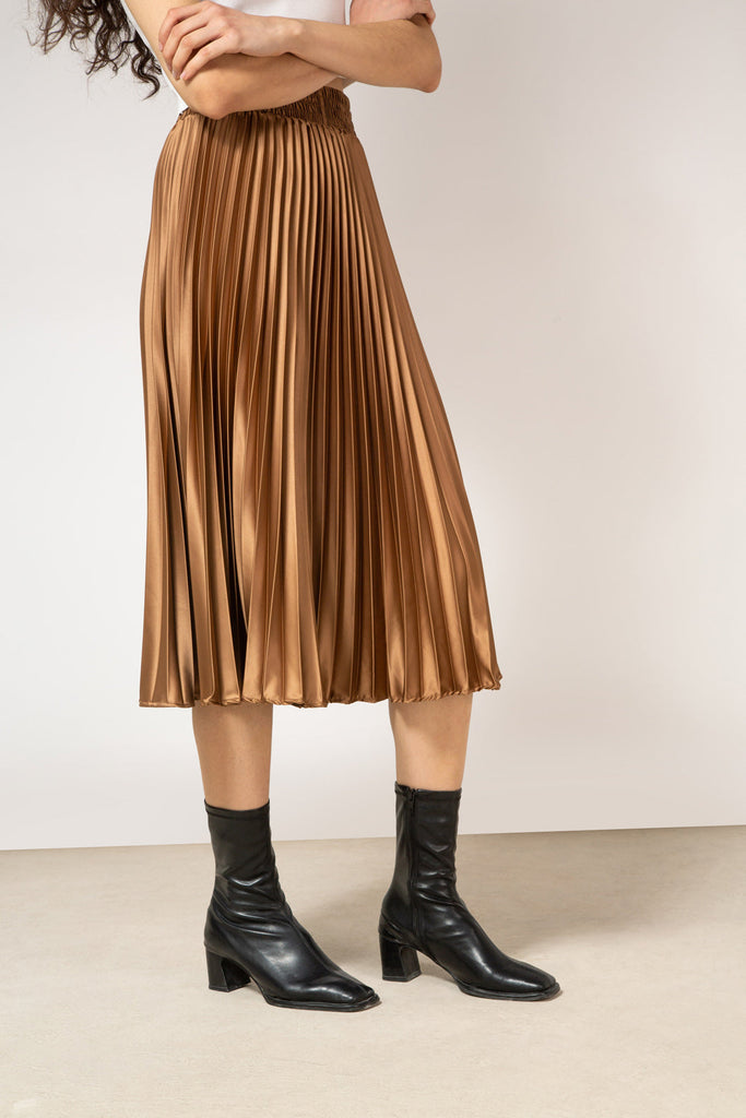 Brown satin pleated thick waistband skirt_5