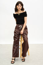 Burgundy vegan leather pleated drawstring trousers_5