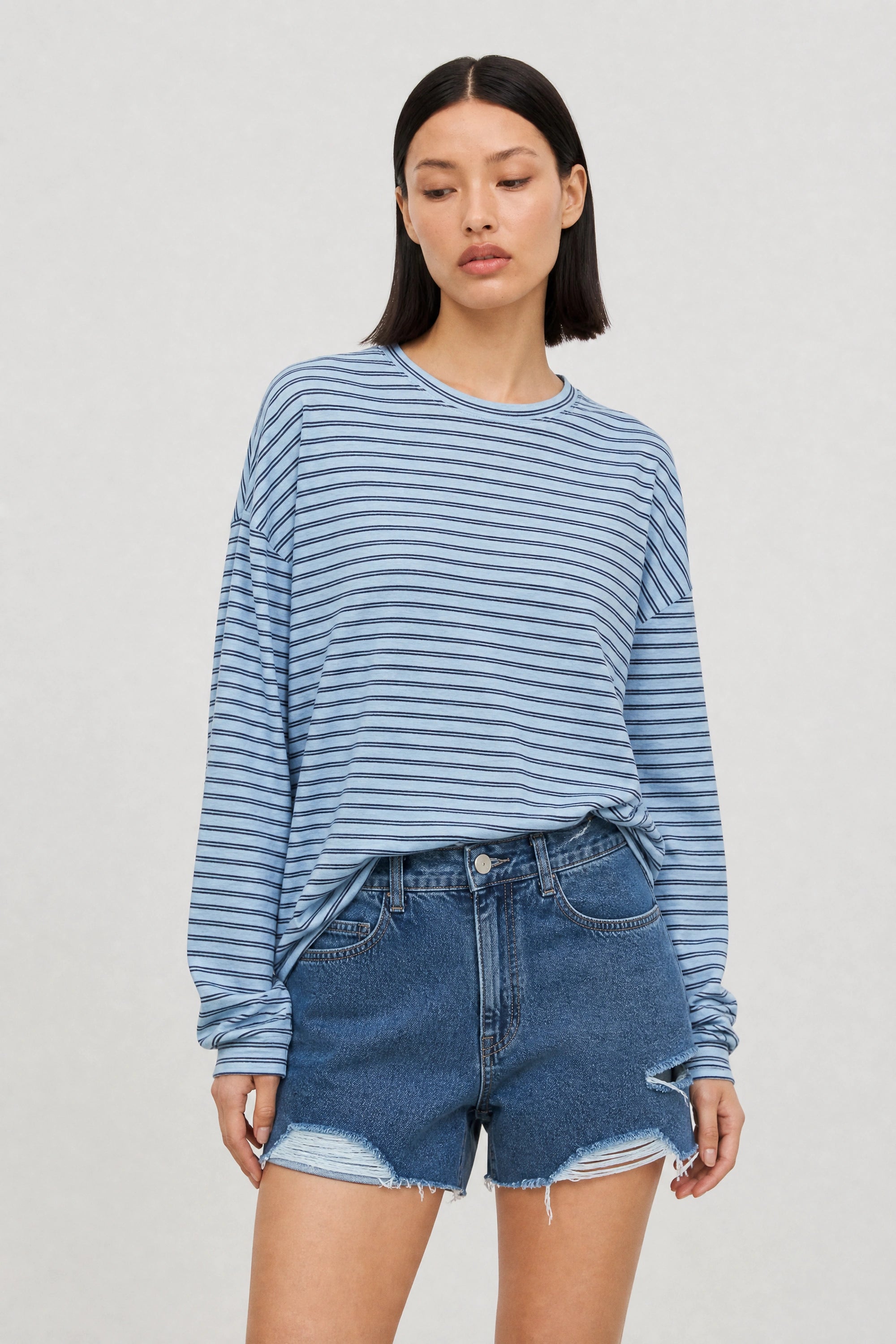 Light blue and navy horizontal double stripe long sleeve tee_1